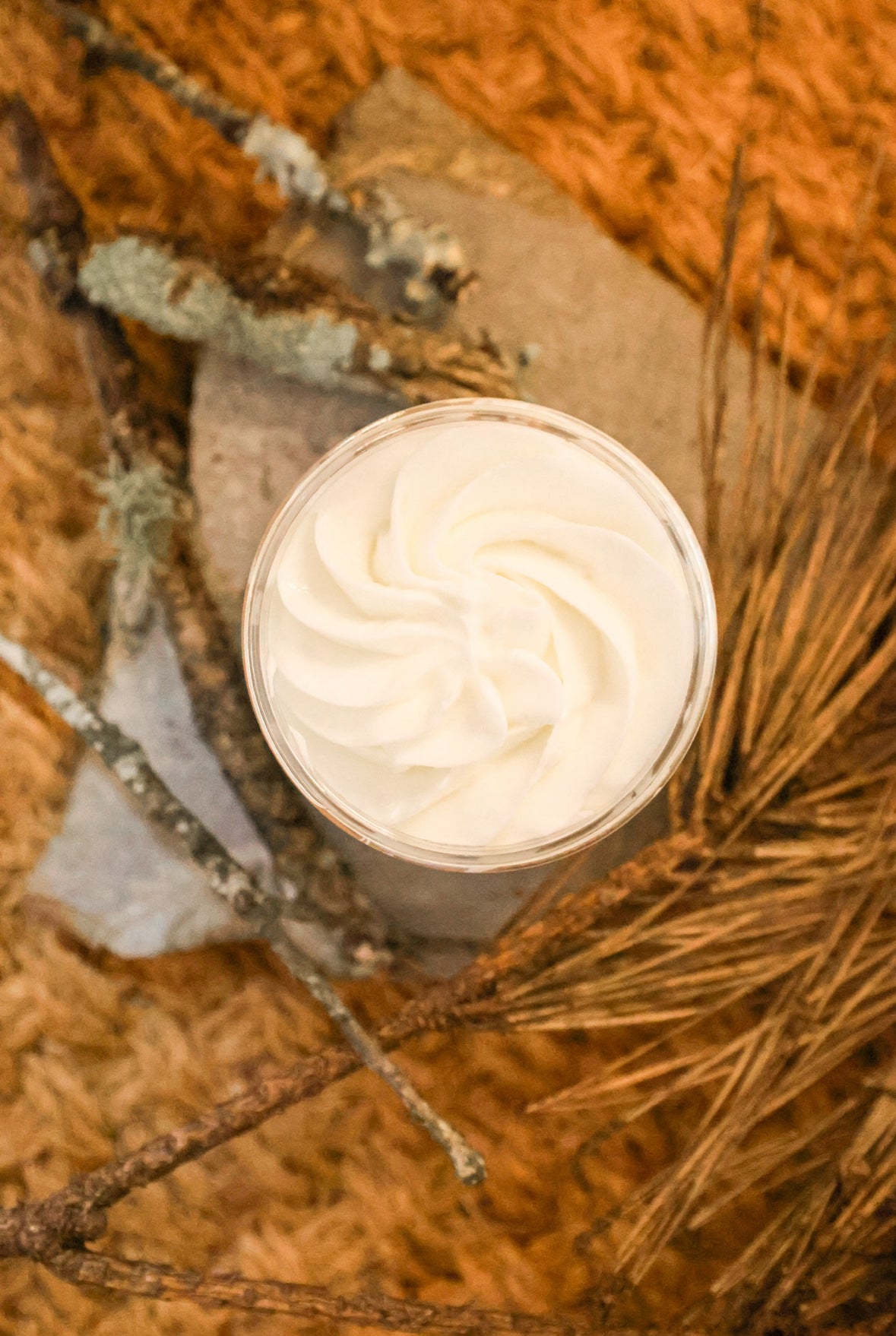 Midnight Amber | sugared jasmine, golden wood, crystalized amber